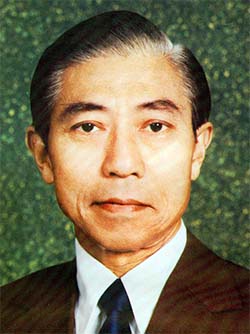 方典成先生